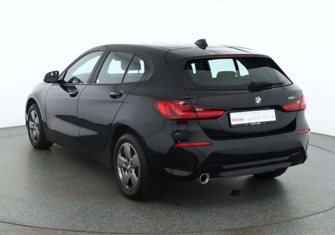 BMW 118, 2022 3
