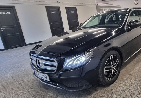 Mercedes-Benz E 200, 2018 3