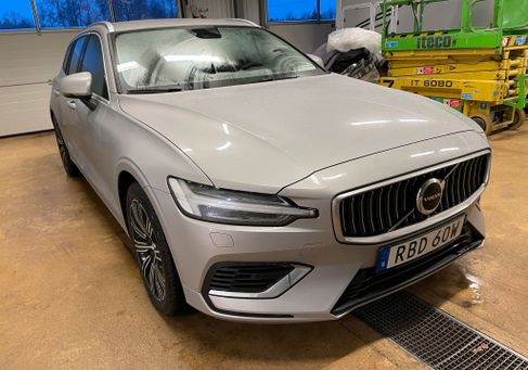 Volvo V60, 2025