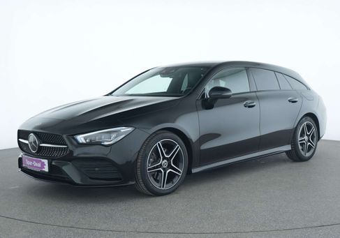 Mercedes-Benz CLA 220, 2022