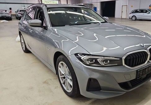 BMW 330, 2023 2
