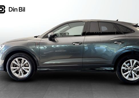Audi Q3, 2022 2