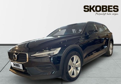 Volvo V60 Cross Country, 2023