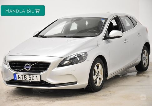 Volvo V40, 2015