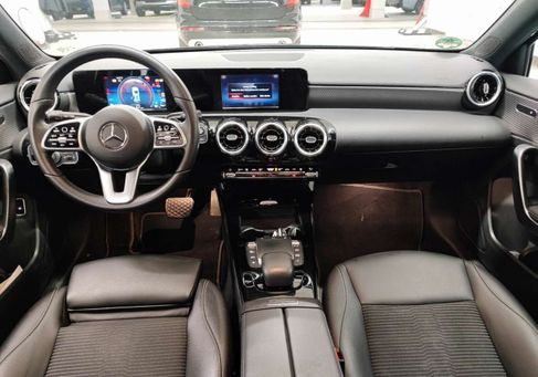 Mercedes-Benz A 250, 2022