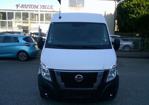 Nissan Interstar, 2024