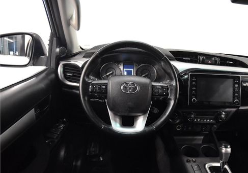 Toyota Hilux, 2022