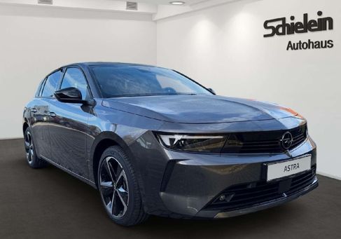 Opel Astra, 2024