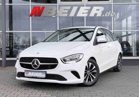 Mercedes-Benz B 180, 2024