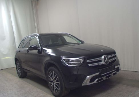Mercedes-Benz GLC 200, 2021