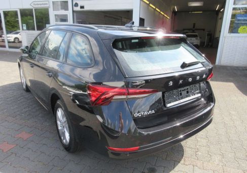 Skoda Octavia, 2022 3