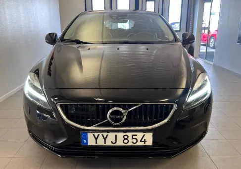 Volvo V40, 2018