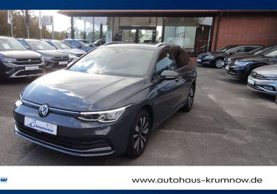 Volkswagen Golf, 2023