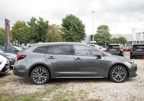Toyota Corolla, 2024 3