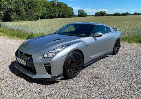 Nissan GT-R, 2017