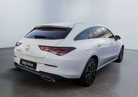 Mercedes-Benz CLA 250, 2022
