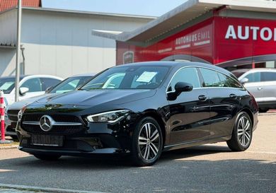 Mercedes-Benz CLA 200, 2022