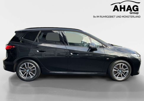 BMW 220, 2022 3