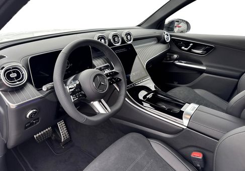 Mercedes-Benz GLC 300, 2026