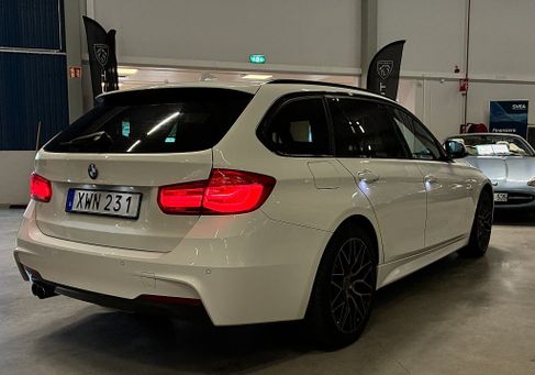 BMW 330, 2018
