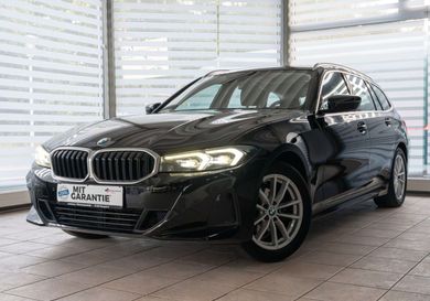 BMW 318, 2023