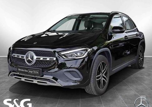 Mercedes-Benz GLA 250, 2021