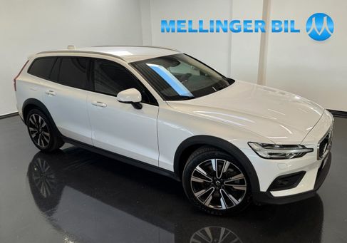 Volvo V60 Cross Country, 2023