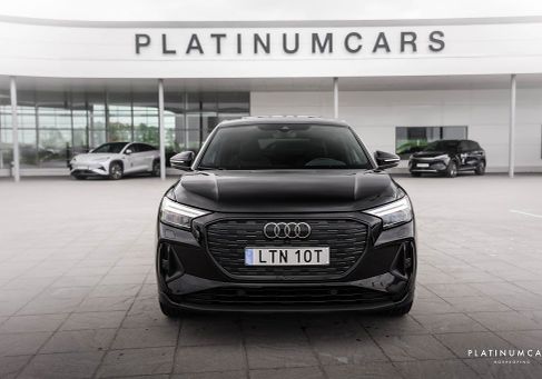 Audi Q4, 2023