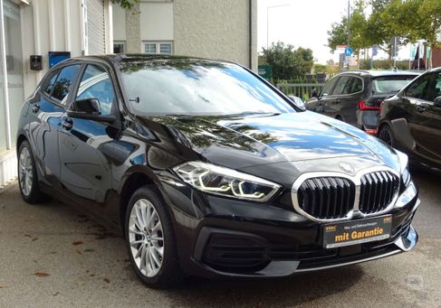 BMW 120, 2021