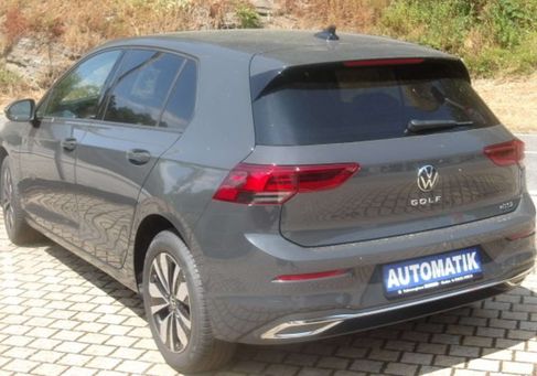 Volkswagen Golf, 2024 2
