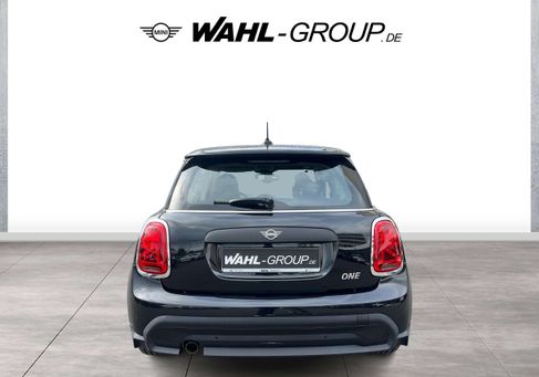 MINI ONE, 2022