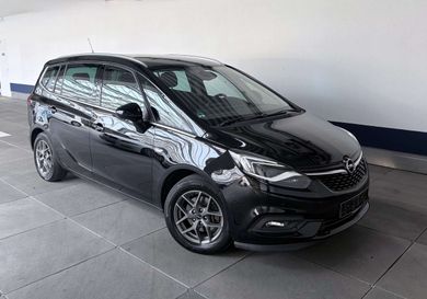 Opel Zafira, 2017