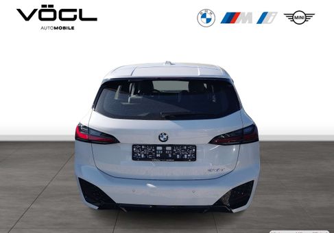 BMW 218, 2024 3