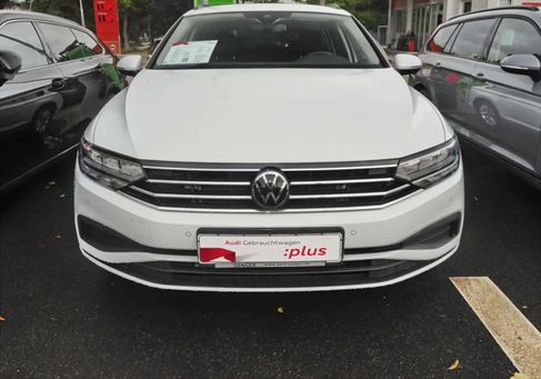 Volkswagen Passat Variant, 2023 2