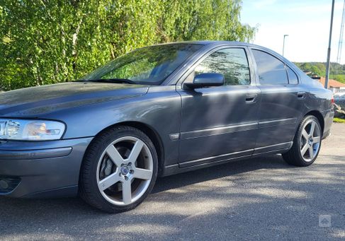 Volvo S60, 2004