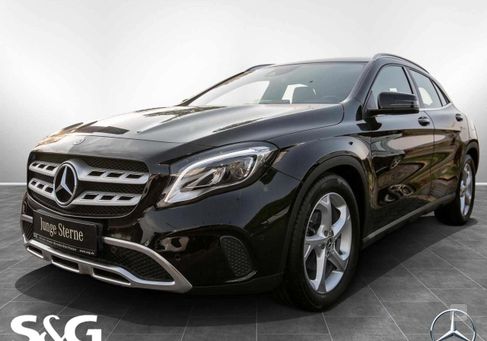 Mercedes-Benz GLA 200, 2020