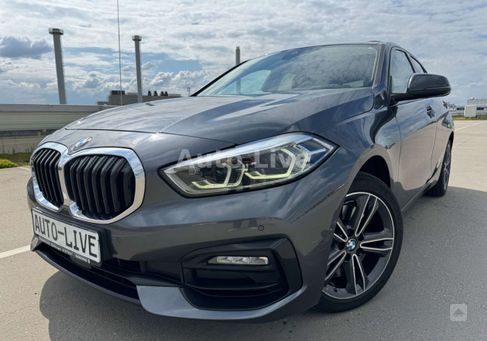 BMW 120, 2019