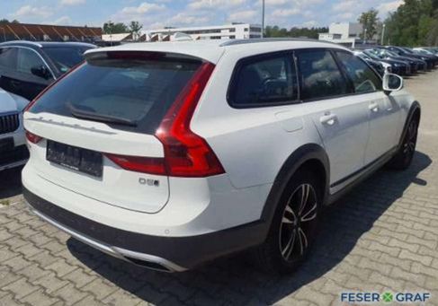 Volvo V90 Cross Country, 2019