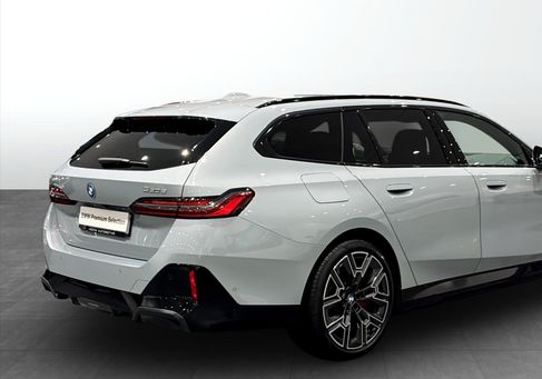 BMW 530, 2026