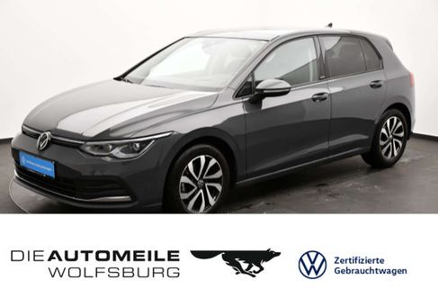 Volkswagen Golf, 2022