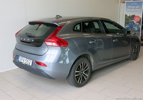 Volvo V40, 2018
