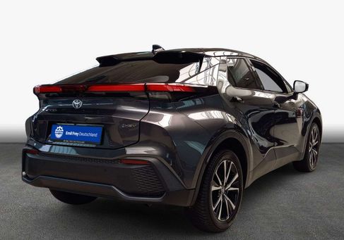 Toyota C-HR, 2025