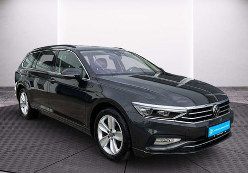 Volkswagen Passat Variant, 2023 3
