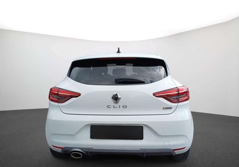 Renault Clio, 2023 3