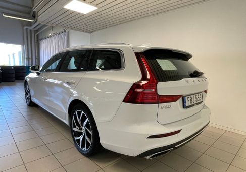 Volvo V60, 2022 3
