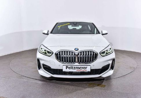BMW 118, 2023