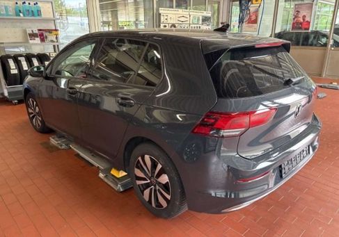 Volkswagen Golf, 2024 3