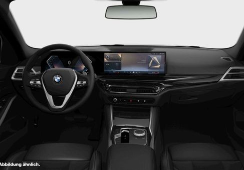 BMW 318, 2023