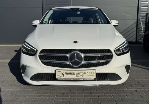 Mercedes-Benz B 180, 2019