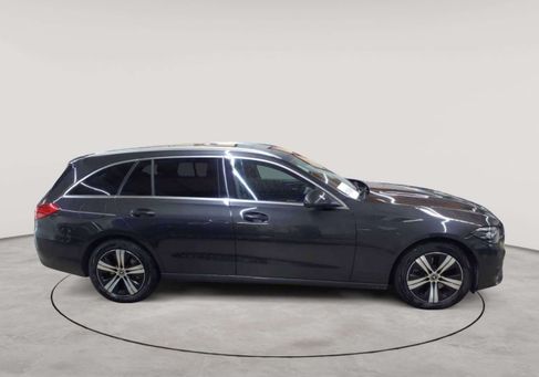 Mercedes-Benz C 220, 2023 3